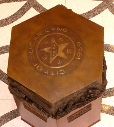 Sculpture Lighting by Illuminations Lighting and Design, Houston, Texas